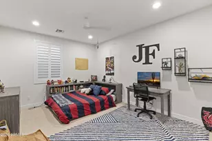 8409 N Diller Grove Ln, Phoenix, AZ 85021 - Photo 35