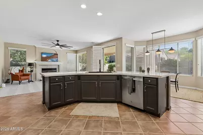 289 E Horseshoe Avenue, Gilbert, AZ 85296 - Photo 5