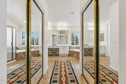 289 E Horseshoe Avenue, Gilbert, AZ 85296 - Photo 11