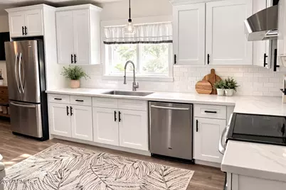 193 W Laguna Drive, Litchfield Park, AZ 85340 - Photo 7