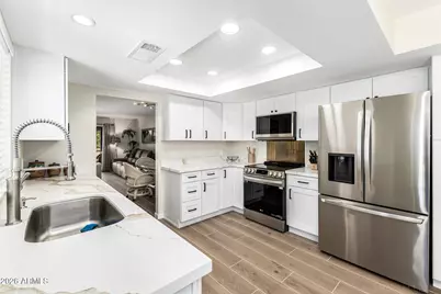 9424 W McRae Way, Peoria, AZ 85382 - Photo 11