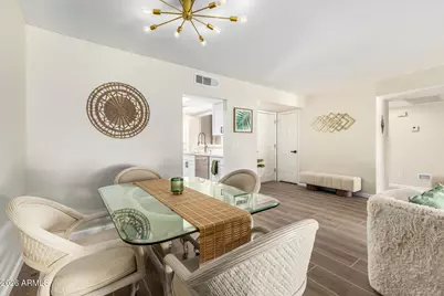 9424 W McRae Way, Peoria, AZ 85382 - Photo 7