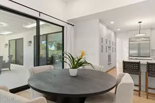 10041 N 52nd Pl, Paradise Valley, AZ 85253 - Photo 11