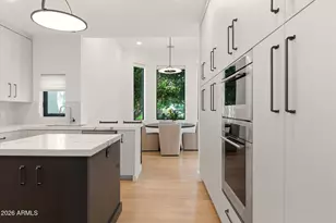10041 N 52nd Pl, Paradise Valley, AZ 85253 - Photo 13