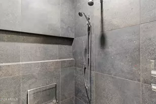 10041 N 52nd Pl, Paradise Valley, AZ 85253 - Photo 31