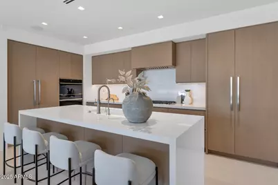6587 N Palmeraie Boulevard #2007, Paradise Valley, AZ 85253 - Photo 5