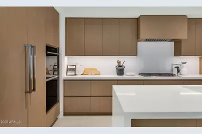 6587 N Palmeraie Boulevard #2007, Paradise Valley, AZ 85253 - Photo 11