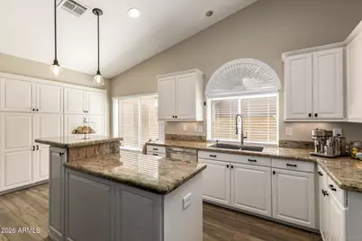 16618 S 38th Place, Phoenix, AZ 85048 - Photo 13