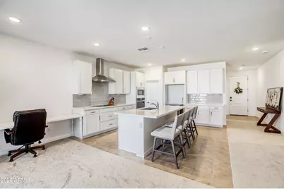 23320 N 184th Lane, Surprise, AZ 85387 - Photo 9