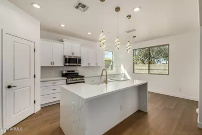 12956 N 94th Avenue, Peoria, AZ 85381 - Photo 13