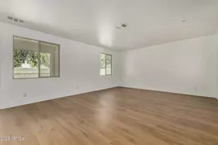 12956 N 94th Ave, Peoria, AZ 85381 - Photo 9