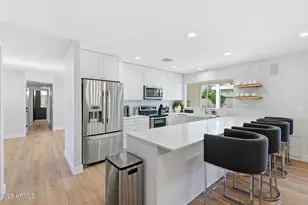 6113 E Gelding Dr, Scottsdale, AZ 85254 - Photo 3