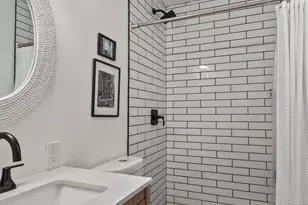 8328 E Palm Ln, Scottsdale, AZ 85257 - Photo 15