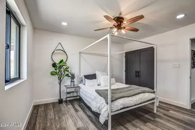 8328 E Palm Lane, Scottsdale, AZ 85257 - Photo 13