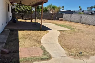 4008 W Laurel Ln, Phoenix, AZ 85029 - Photo 7