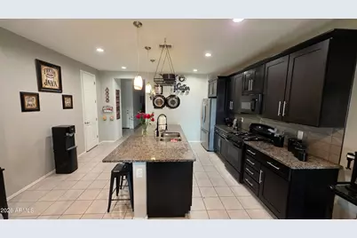 18025 W Hilton Avenue, Goodyear, AZ 85338 - Photo 7