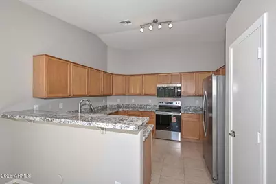 13157 W Clarendon Avenue, Litchfield Park, AZ 85340 - Photo 11