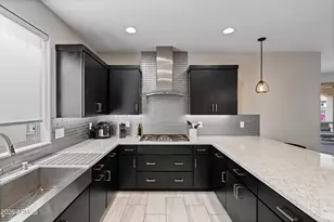 264 E Catalina Ln, Queen Creek, AZ 85140 - Photo 17