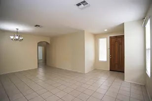 3210 E Lark Dr, Chandler, AZ 85286 - Photo 5