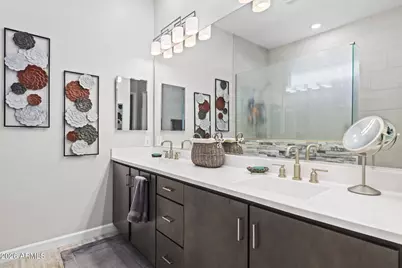 5111 E Village Drive, Scottsdale, AZ 85254 - Photo 13