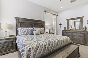 5111 E Village Dr, Scottsdale, AZ 85254 - Photo 13