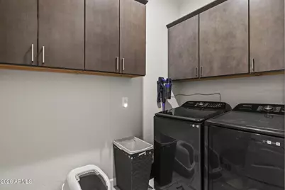 5111 E Village Drive, Scottsdale, AZ 85254 - Photo 33