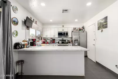 9235 N 74th Drive, Peoria, AZ 85345 - Photo 13