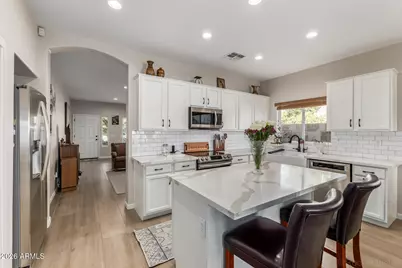 725 S 123rd Drive, Avondale, AZ 85323 - Photo 9