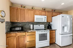 10722 W Sequoia Dr, Sun City, AZ 85373 - Photo 13