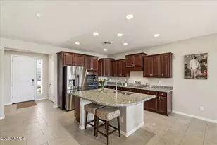 8954 W Seldon Ln, Peoria, AZ 85345 - Photo 7