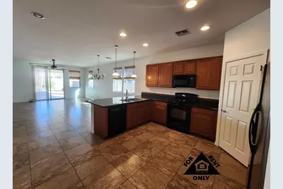 7239 N 89th Drive, Glendale, AZ 85305 - Photo 3