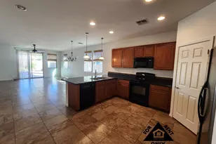 7239 N 89th Dr, Glendale, AZ 85305 - Photo 3