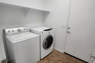 7239 N 89th Dr, Glendale, AZ 85305 - Photo 17