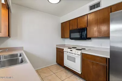 6438 E Butte Street #Apt 2, Mesa, AZ 85205 - Photo 13