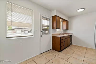 6438 E Butte Street #Apt 2, Mesa, AZ 85205 - Photo 11