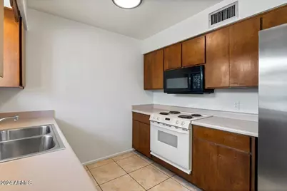 6438 E Butte Street #Apt 2, Mesa, AZ 85205 - Photo 13