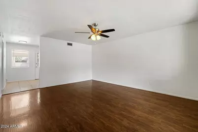 6438 E Butte Street #Apt 2, Mesa, AZ 85205 - Photo 7