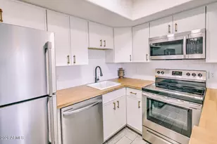 2040 S Longmore, Mesa, AZ 85202 - Photo 7