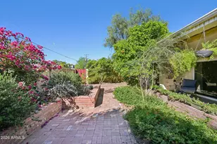 1035 E Laguna Dr, Tempe, AZ 85282 - Photo 23