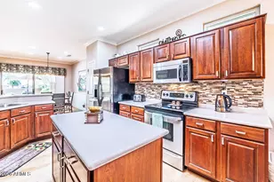 15311 W Kidneywood Ln, Surprise, AZ 85374 - Photo 9