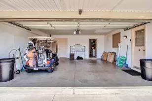 10925 W Roundelay Cir, Sun City, AZ 85351 - Photo 37