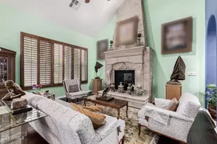 18465 W Sunnyslope Ln, Waddell, AZ 85355 - Photo 9