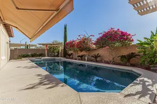 18465 W Sunnyslope Ln, Waddell, AZ 85355 - Photo 31