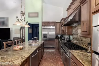 18465 W Sunnyslope Lane, Waddell, AZ 85355 - Photo 17