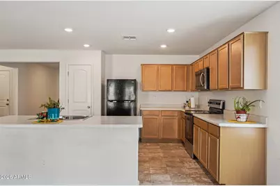 26798 N 175th Drive, Surprise, AZ 85387 - Photo 7