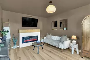 2204 E Whitton Ave N, Phoenix, AZ 85016 - Photo 41