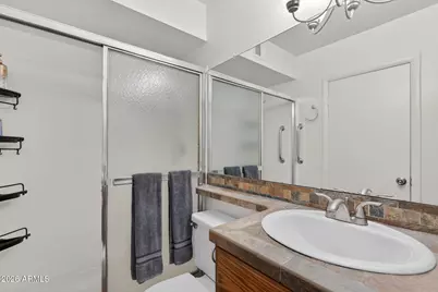 2822 E Willow Avenue, Phoenix, AZ 85032 - Photo 11