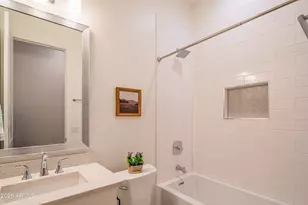 3850 E Crittenden Ln, Phoenix, AZ 85018 - Photo 41