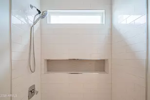 3850 E Crittenden Ln, Phoenix, AZ 85018 - Photo 33