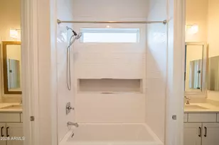 3850 E Crittenden Ln, Phoenix, AZ 85018 - Photo 31